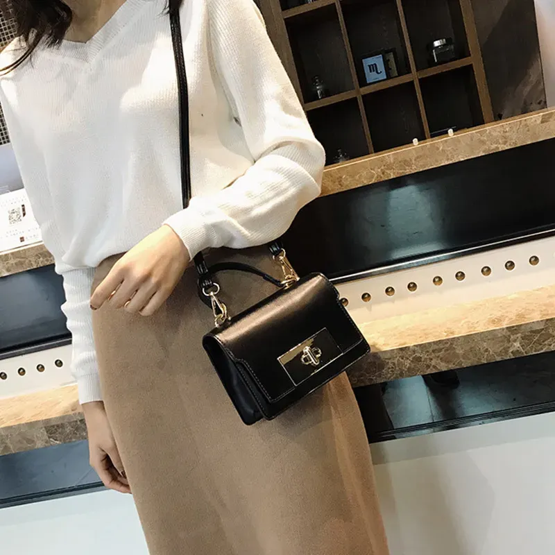 Simple Fashion Trendy All-match Versatile Shield Lock Buckle Messenger Handbags Design Crossbody Doctor Bags - Image 8