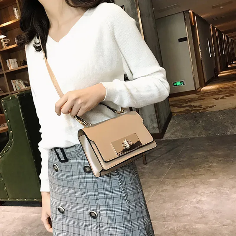 Simple Fashion Trendy All-match Versatile Shield Lock Buckle Messenger Handbags Design Crossbody Doctor Bags - Image 14
