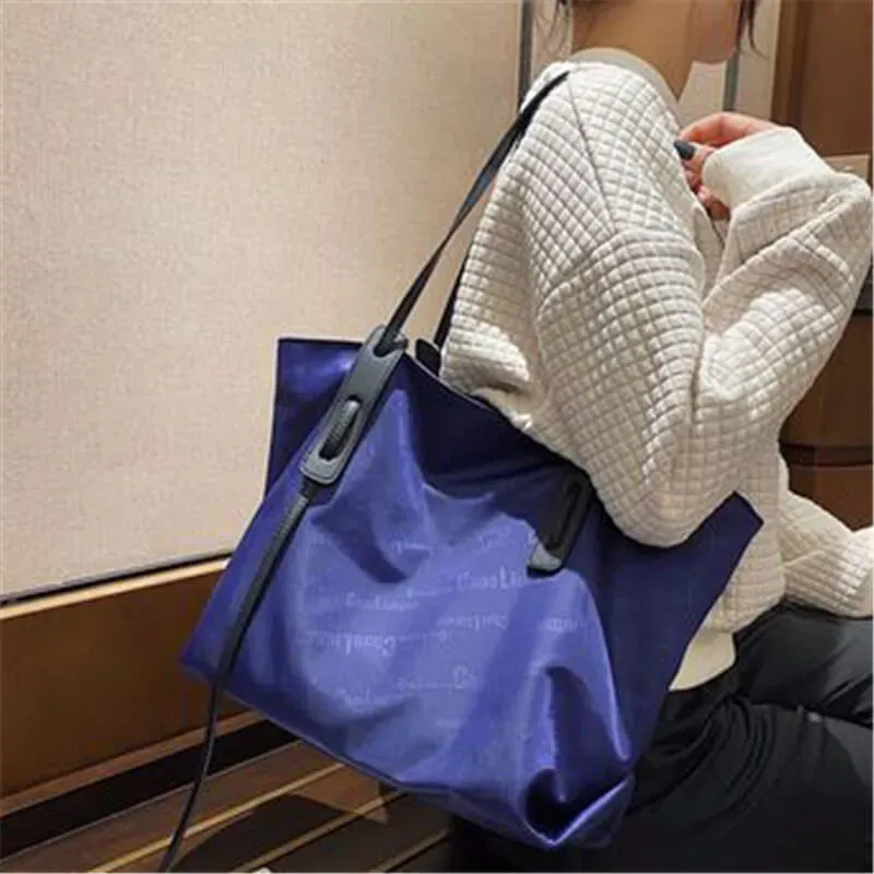 Women Fashion Letter Printed Large Capacity Tote Bag - Image 7