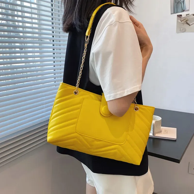 Women Fashion Solid Color Chain Shoulder Bag - Image 19