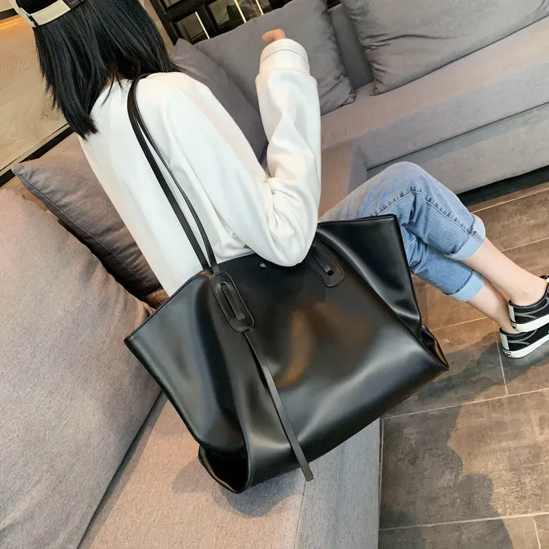 2 In 1 Women Casual Design Solid Color Large Capacity Shoulder Handle Bag - Image 4