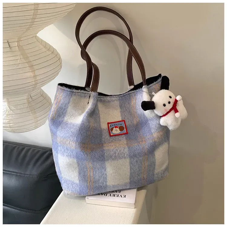 Women Cute Plush Plush Strap Pendant Large Capacity Tote Bag - Image 6