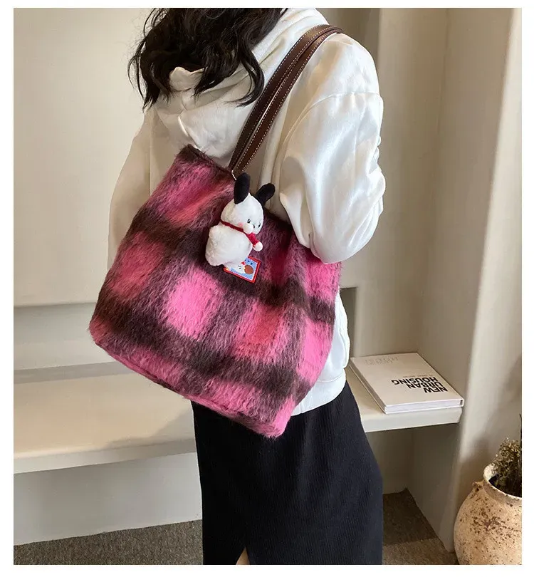 Women Cute Plush Plush Strap Pendant Large Capacity Tote Bag - Image 7