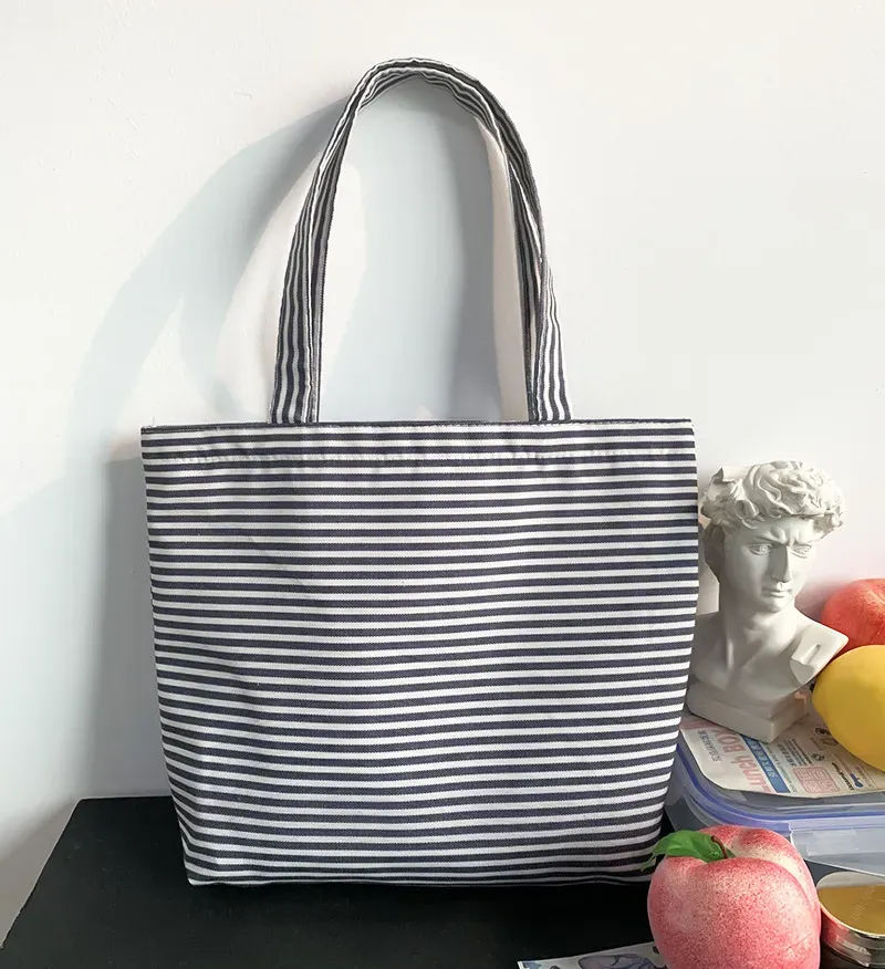 Women Simple Butterfly Print Large-Capacity Canvas Tote Bag - Image 9