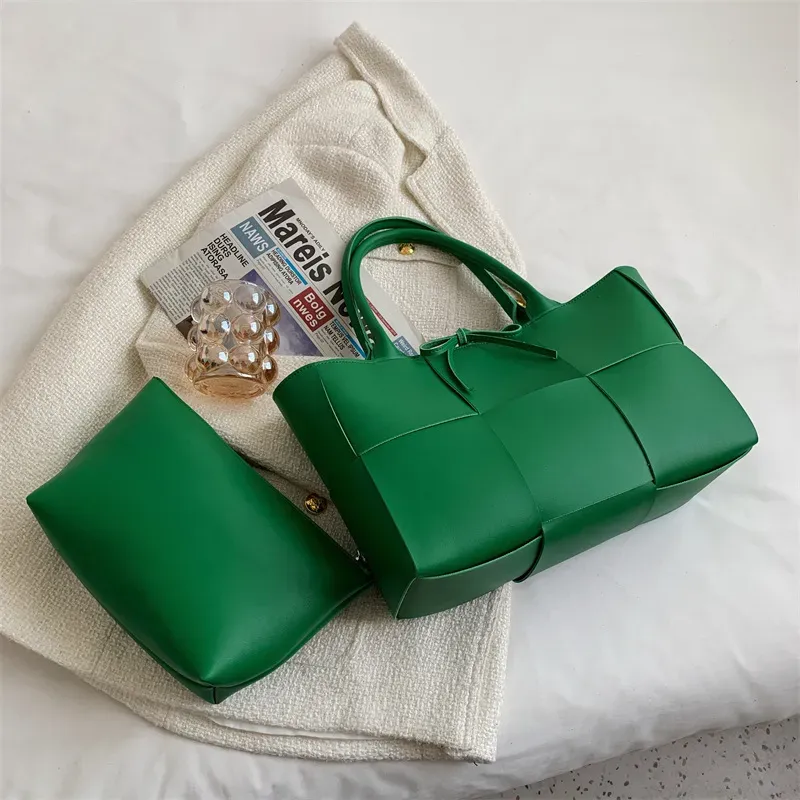 Fashion Solid Color Large Capacity Woven Tote Bag