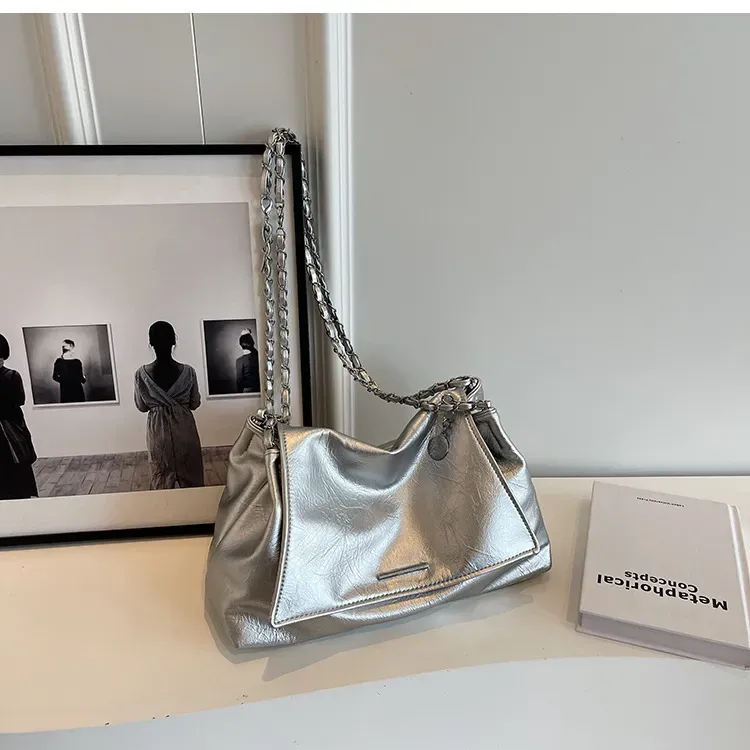 Women Casual Solid Color Large Capacity Shoulder Bag