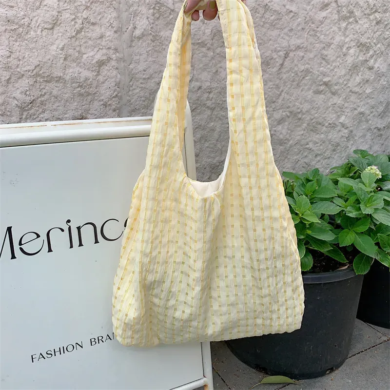 Women Simple Large Capacity Hollow-Out Plaid Canvas Shopping Bag - Image 7