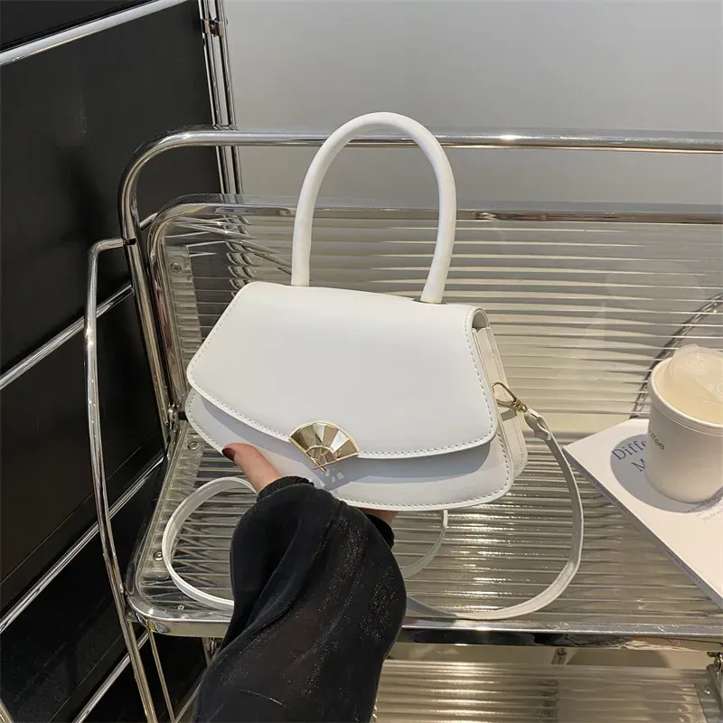 Stylish Solid Color Fan Shoulder Bag - Image 3