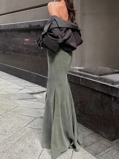 Women Fashion Elegant Velvet Slim-Fit High-Waist Fishtail Long Skirt - Image 3