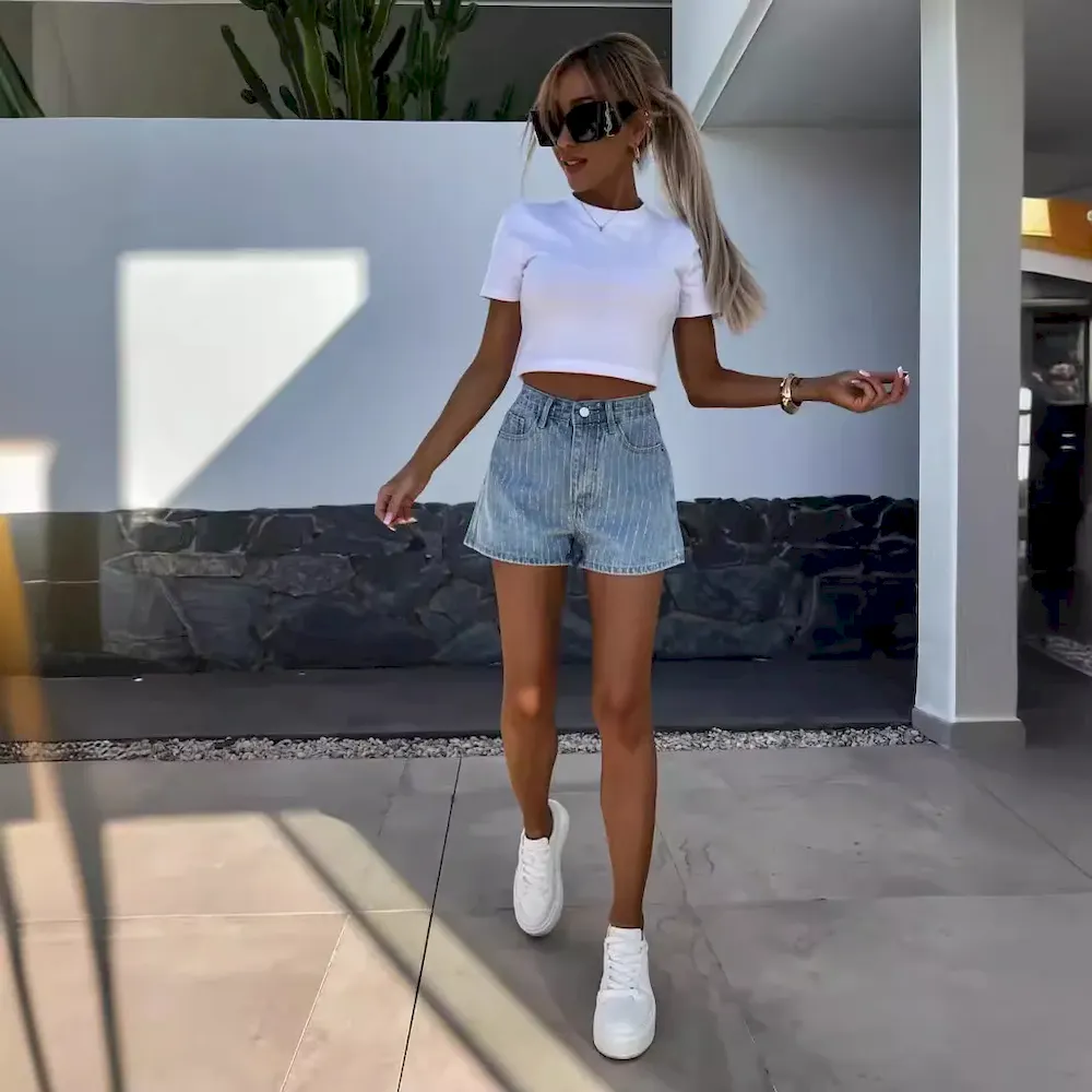 Street Fashion Rhinestone Women Denim Shorts - Image 3