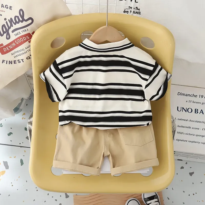 Wholesale Boy Fashion Casual Lapel Stripe Short-Sleeve T-Shirt Loose Shorts Two-Piece Set - Image 3