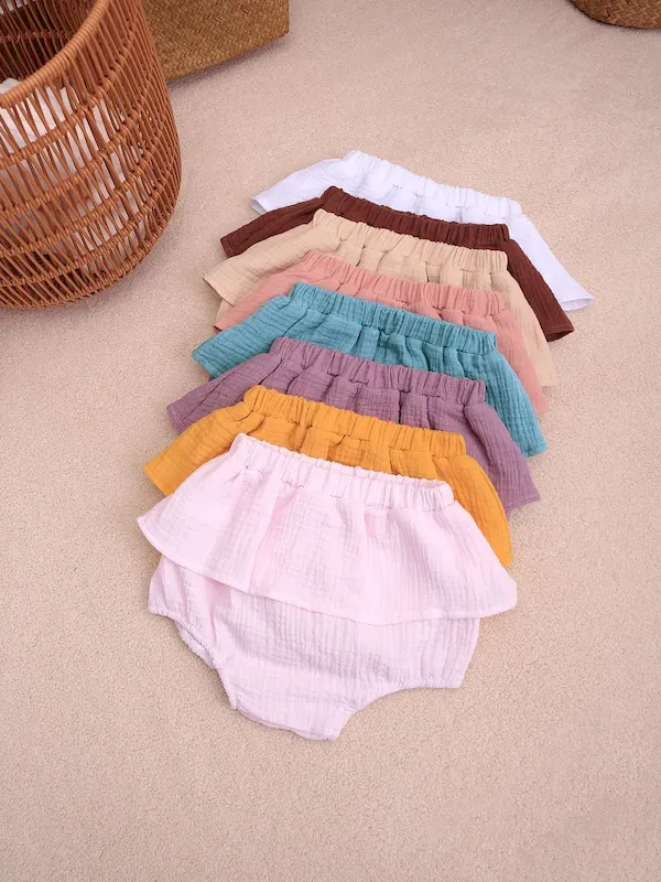 Wholesale Baby Girl Solid Color Ruffled Shorts - Image 3